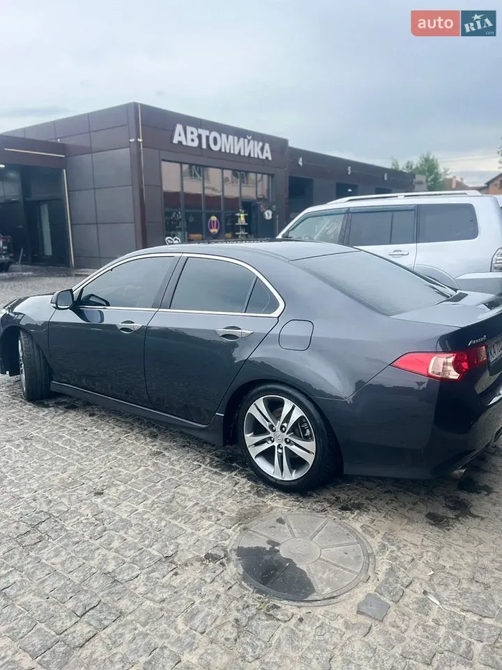 Honda Accord 2011 photo 4