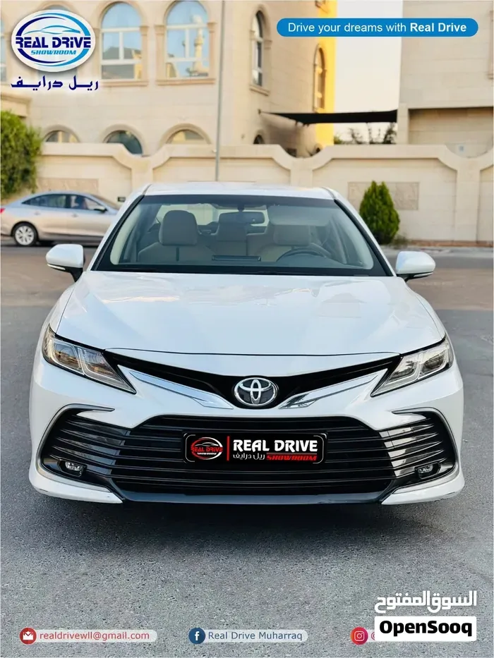 Toyota Camry Gle 2021 photo 2