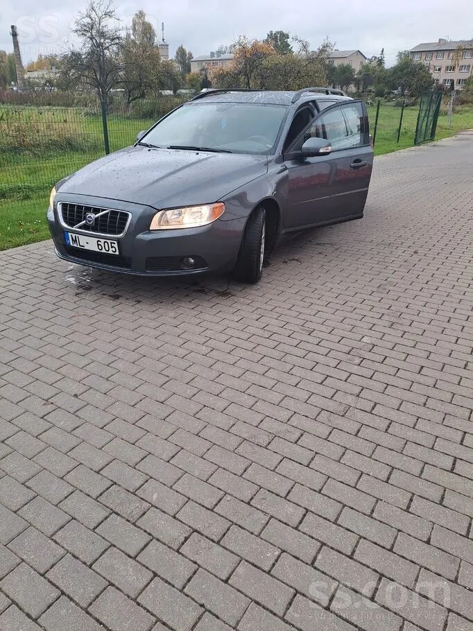 Volvo V70 2008 photo 5