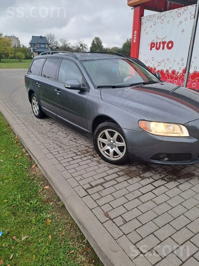 Volvo V70 2008 photo 2