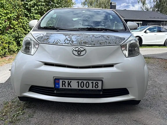 Toyota Iq 2009 photo 2