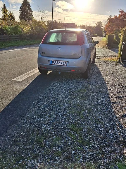 Fiat Punto 2006 photo 2