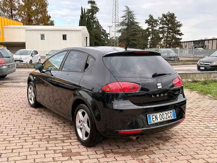 Seat Leon 2012 photo 5