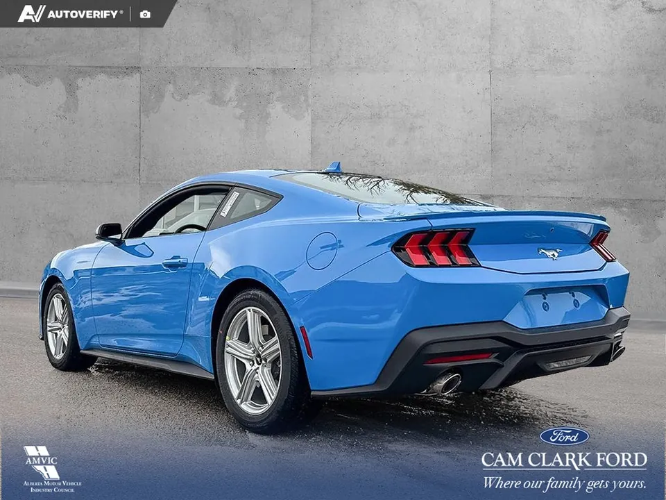 Ford Mustang 2026 photo 4