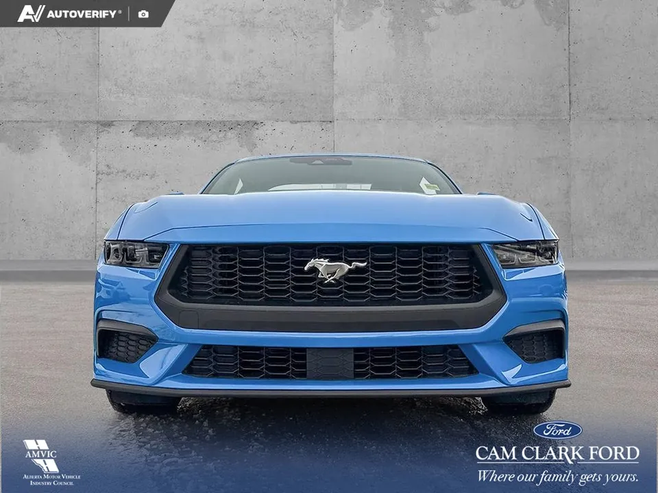Ford Mustang 2026 photo 2