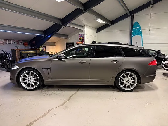 Jaguar Xf 2013 photo 2