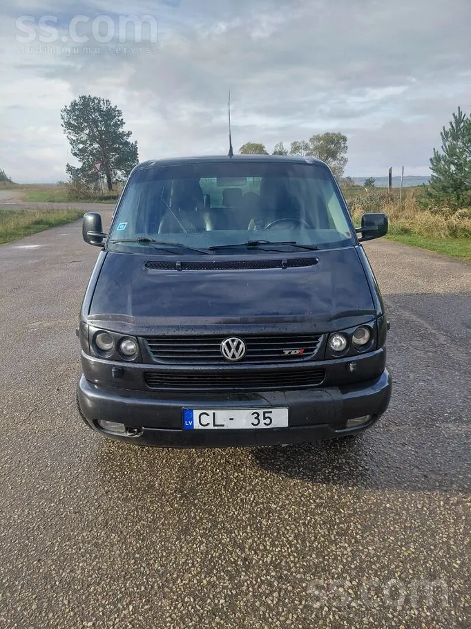 Volkswagen Multivan 2002 photo 2