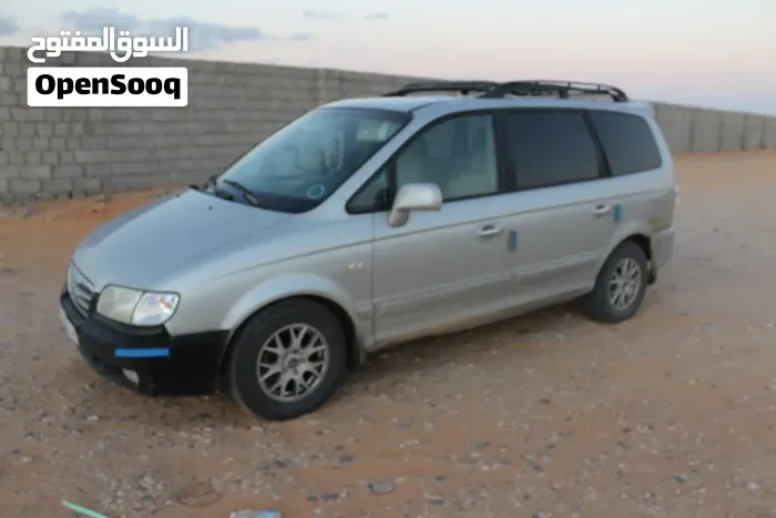 Hyundai Trajet 2008 photo 2