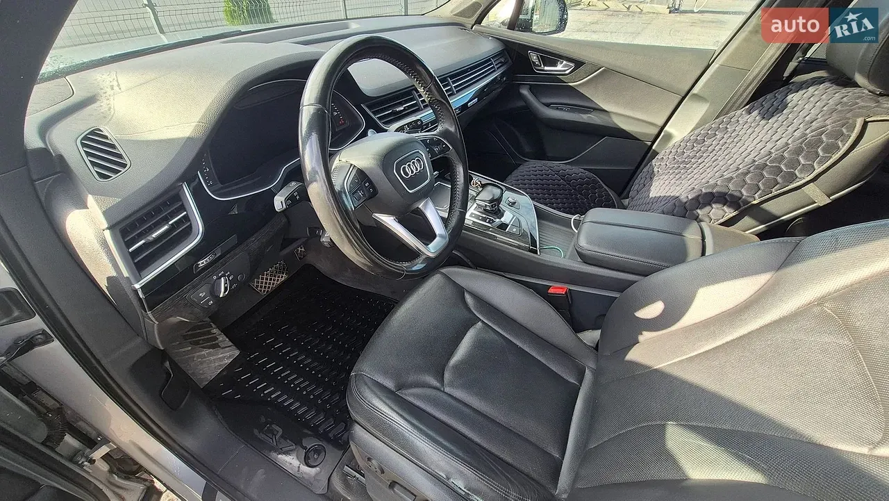 Audi Q7 2016 photo 5