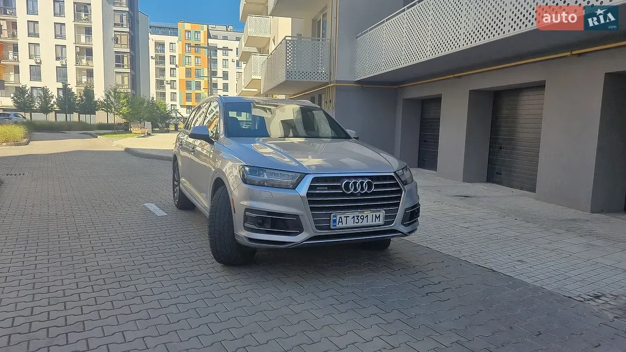 Audi Q7 2016 photo 2