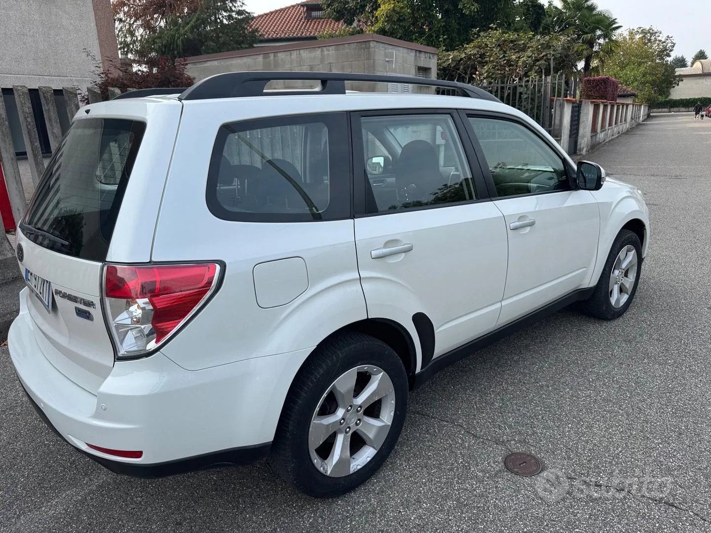 Subaru Forester 2011 photo 3