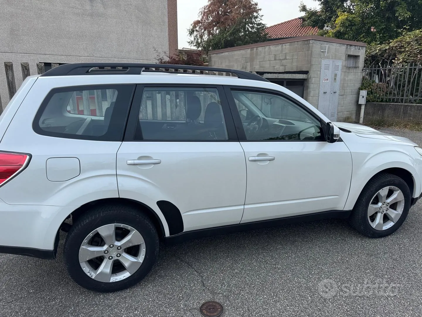 Subaru Forester 2011 photo 4