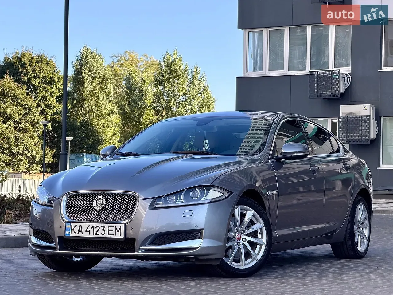 Jaguar Xf