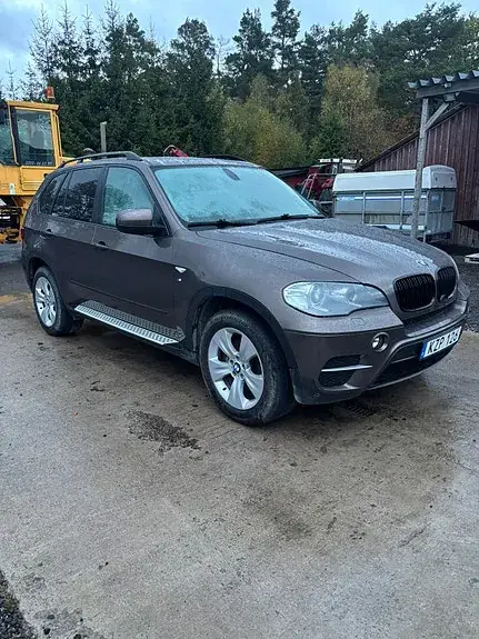 BMW X5 2011 photo 2