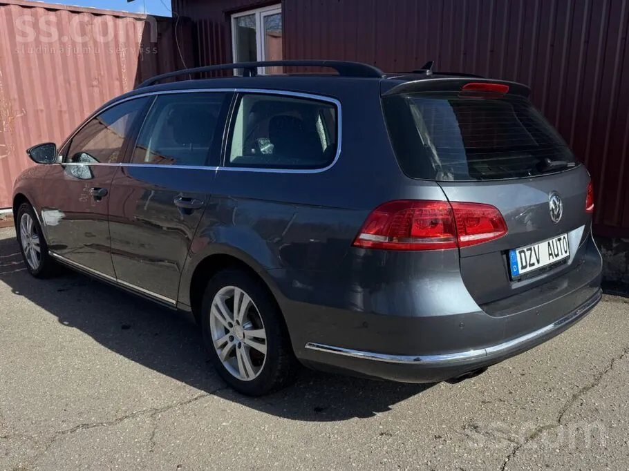 Volkswagen Passat 2013 photo 2