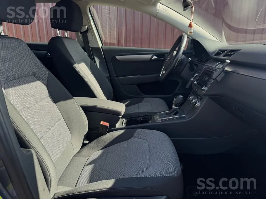 Volkswagen Passat 2013 photo 4