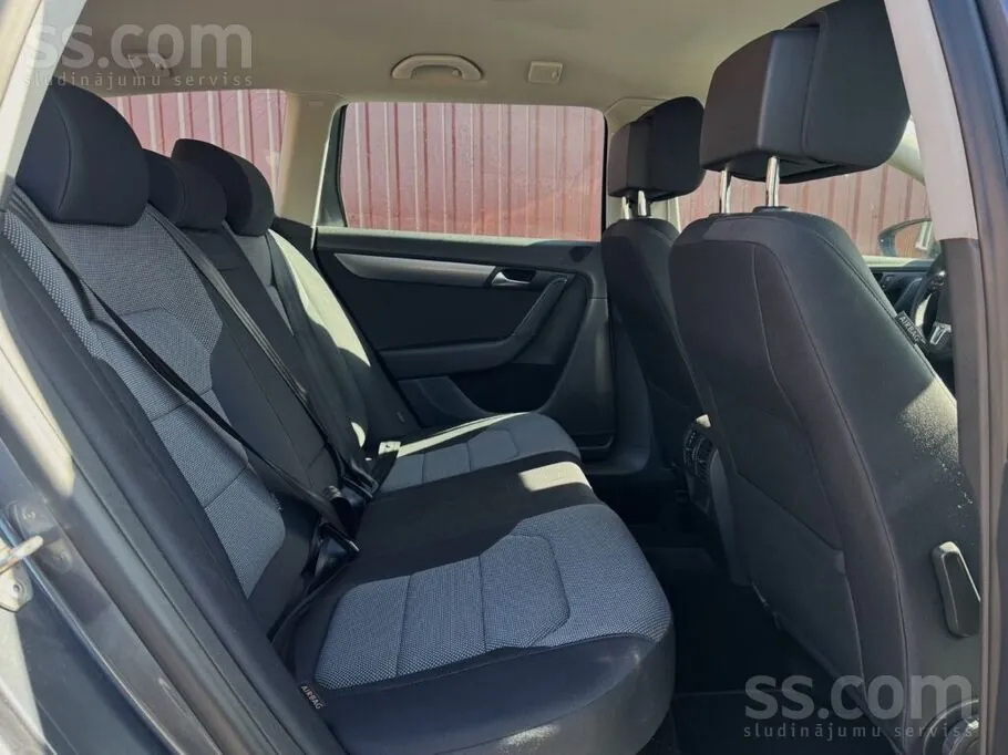 Volkswagen Passat 2013 photo 3