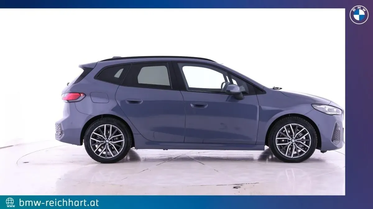 BMW 2 Series 2026 photo 2