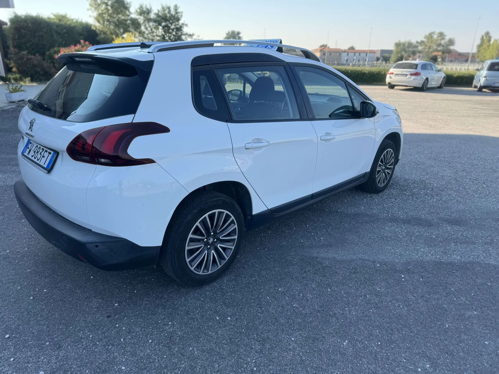 Peugeot 2008 2019 photo 4