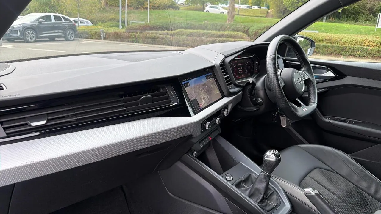 Audi A1 2022 photo 2