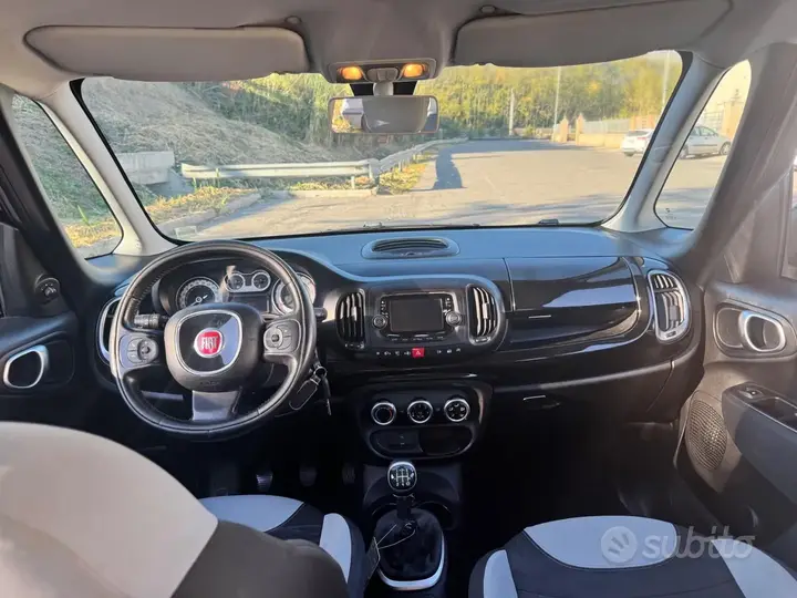 Fiat 500L 2016 photo 2