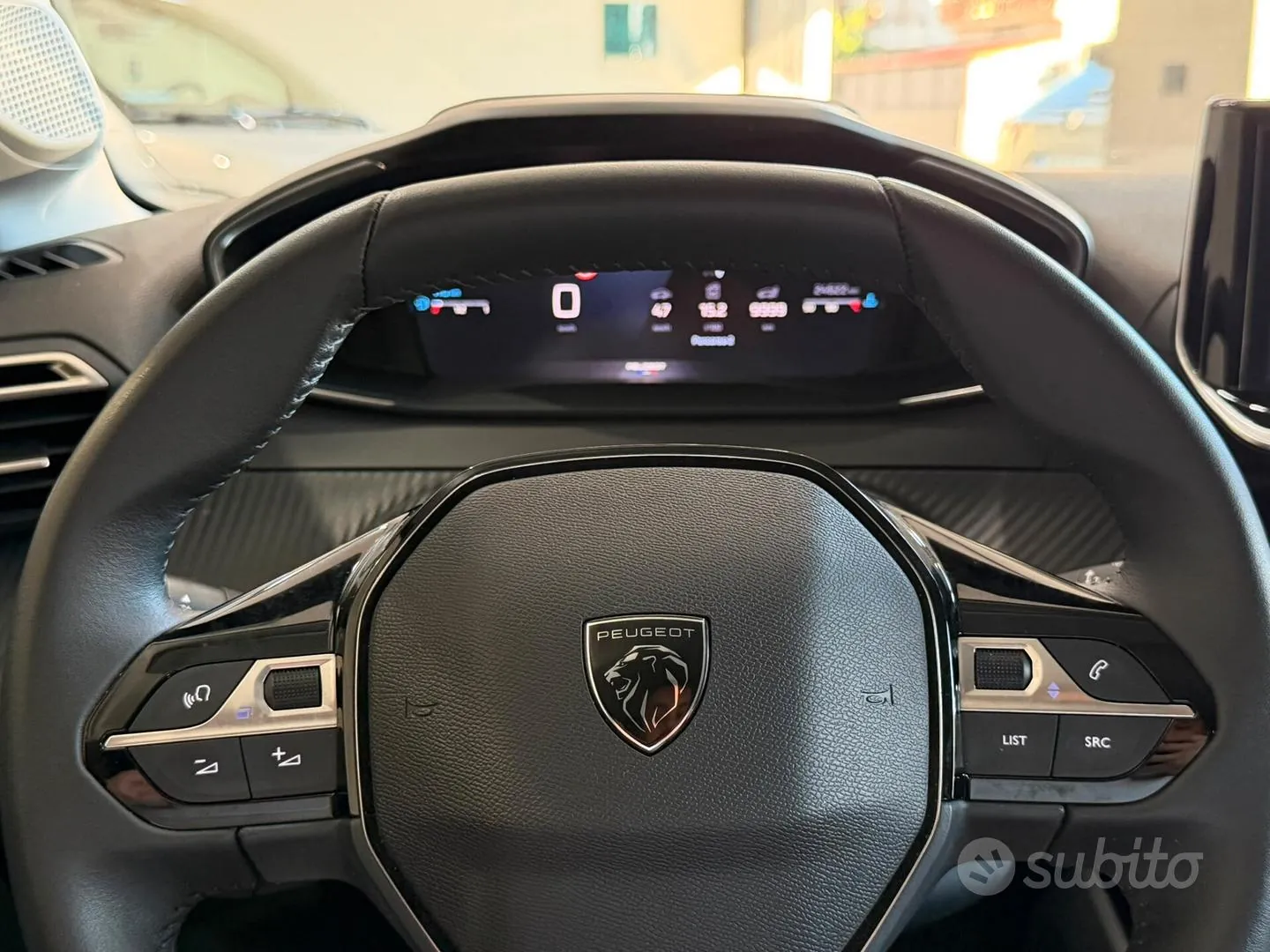 Peugeot 208 2025 photo 2