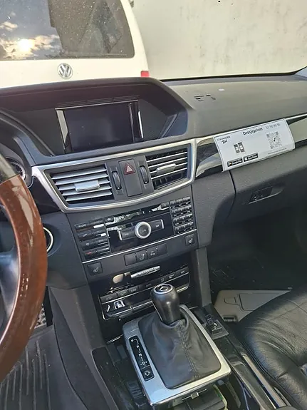 Mercedes-Benz E220 D 2010 photo 4