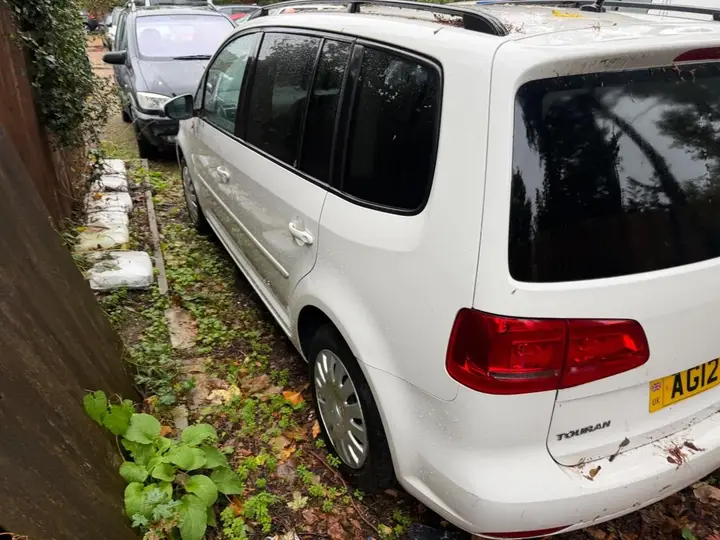 Volkswagen Touran 2024 photo 5