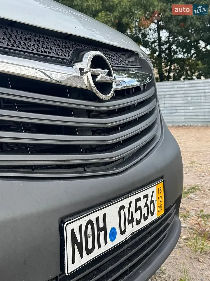 Opel Vivaro 2019 photo 2