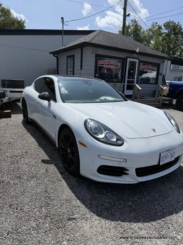 Porsche Panamera 2016 photo 2