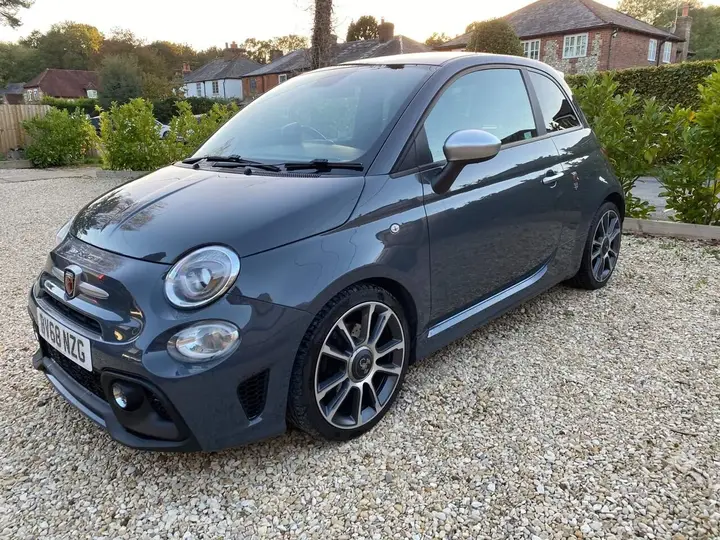 Abarth 595 2018 photo 4