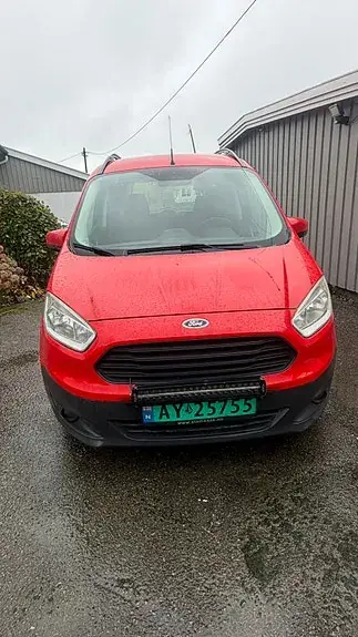 Ford Transit Courier 2014 photo 2