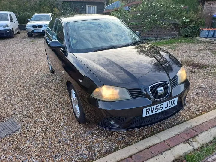 Seat Ibiza 2006 photo 2