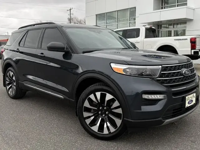 Ford Explorer 2024 photo 2