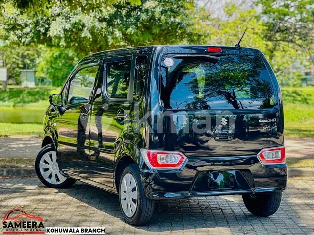 Suzuki Wagon R Fx 2024 photo 4