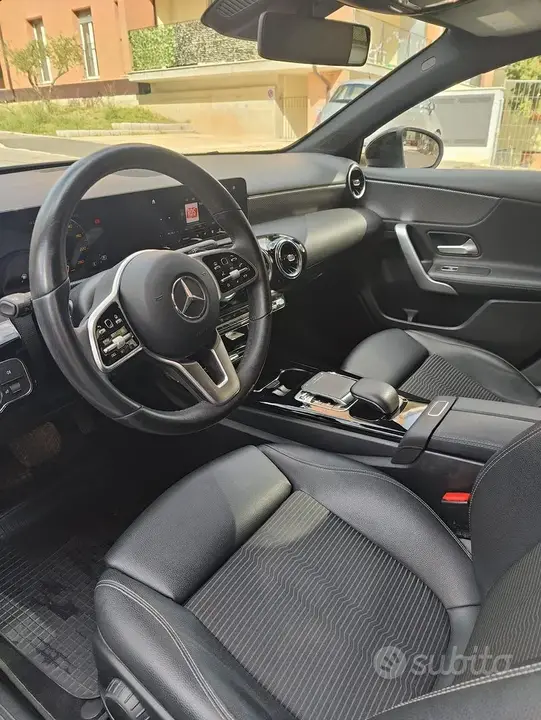 Mercedes-Benz A-Class 2019 photo 4