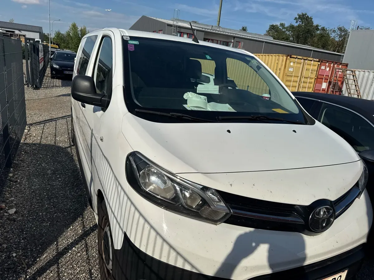Toyota Proace 2018 photo 2