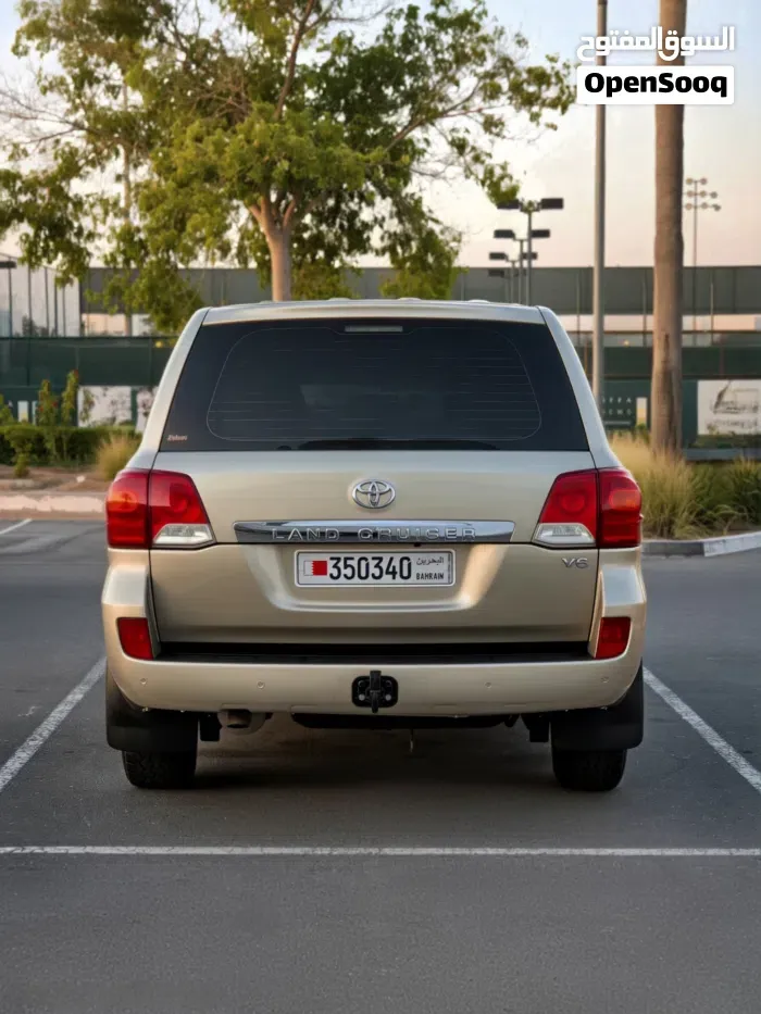 Toyota Land Cruiser 2013 photo 3