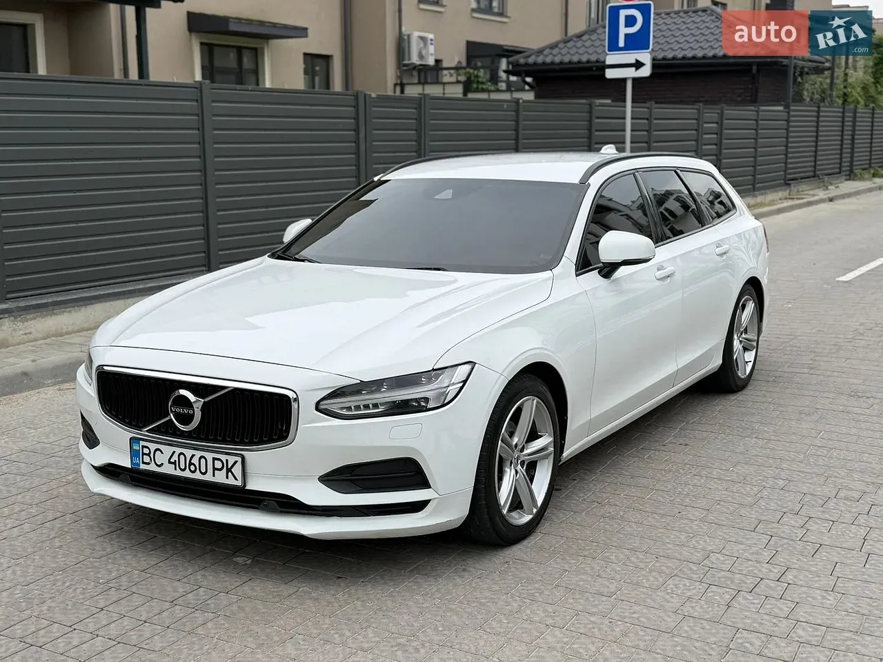 Volvo V90