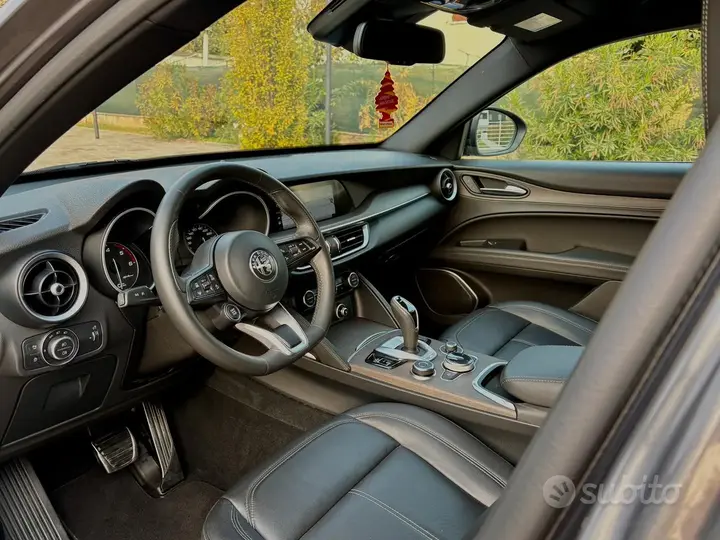 Alfa Romeo Stelvio 2022 photo 5