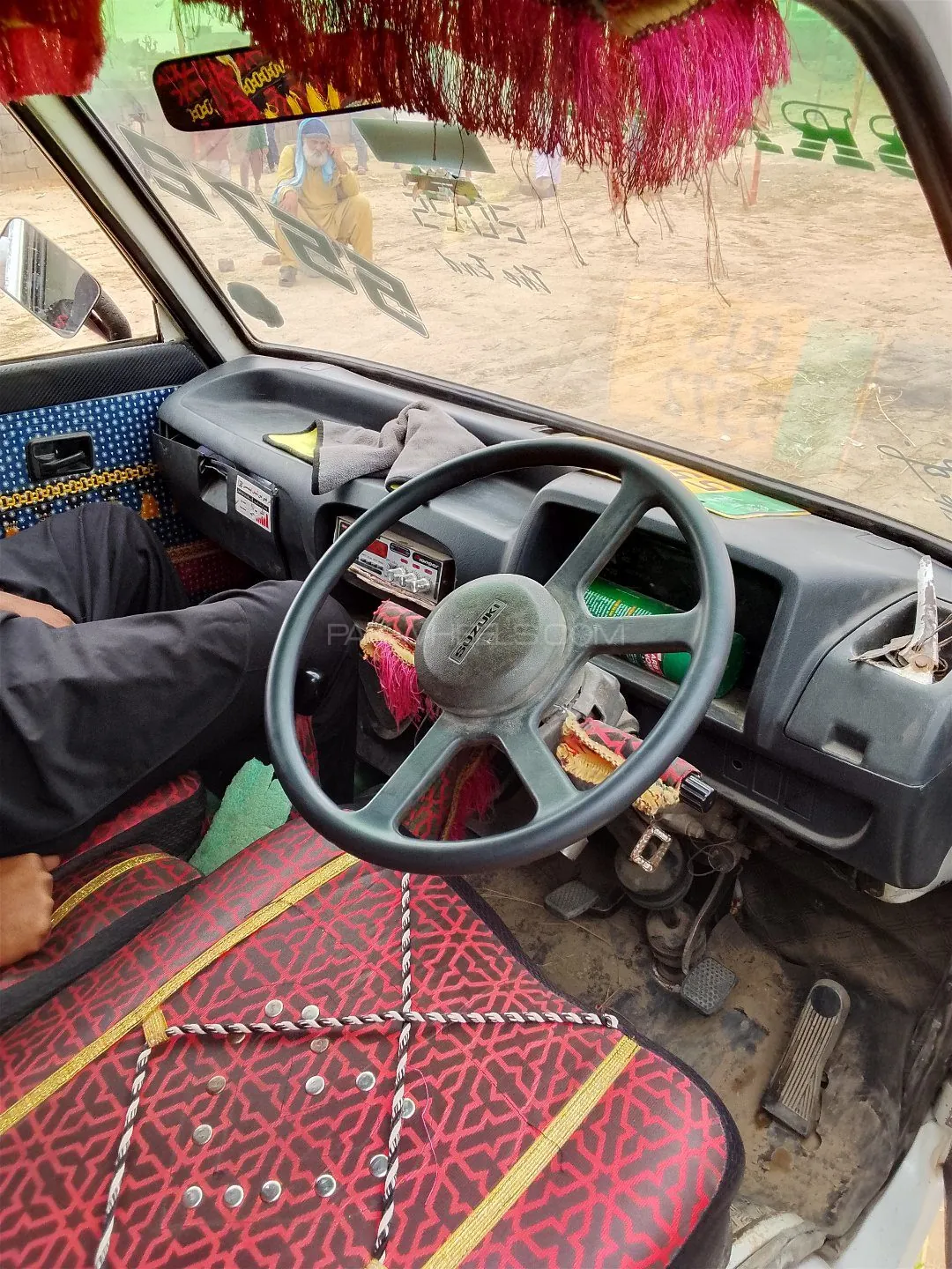 Suzuki Ravi