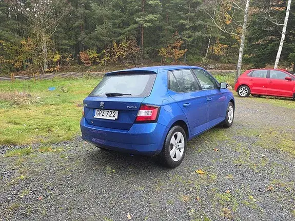 Skoda Fabia 2015 photo 3