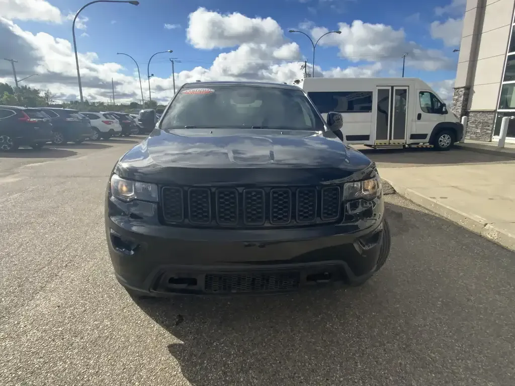 Jeep Grand Cherokee 2020 photo 2