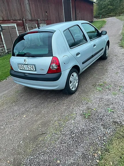 Renault Clio 2003 photo 3