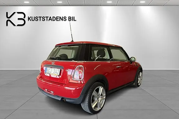 Mini One 2013 photo 3