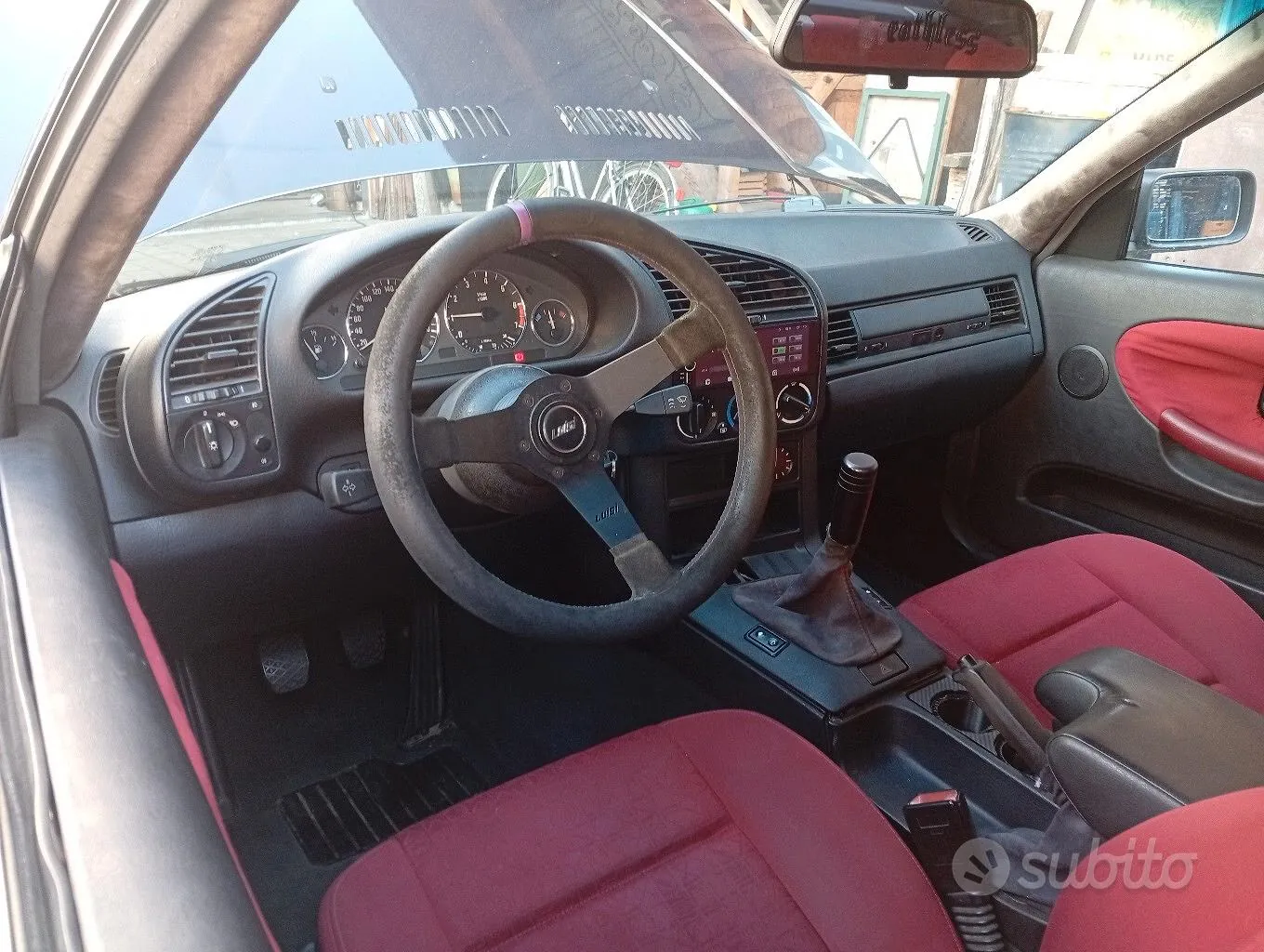 BMW E36 1992 photo 4