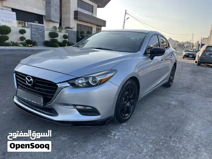 Mazda 3 2019 photo 2