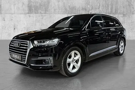 Audi Q7 2018 photo 2