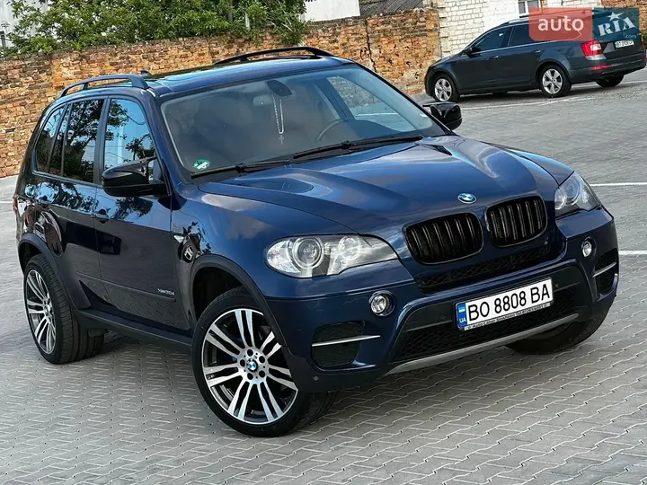 BMW X5 2011 photo 2