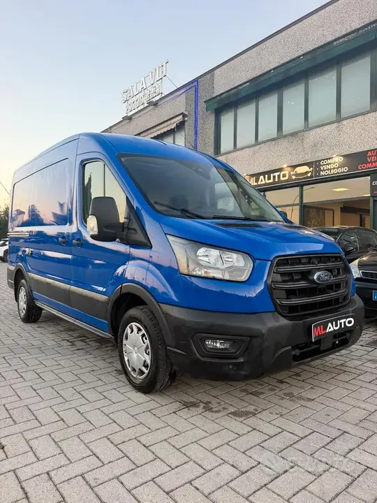 Ford Transit 2023 photo 2